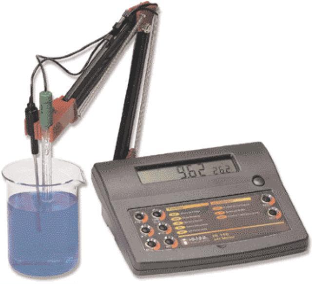 HANNA HI110 Asztali pH mérő műszer